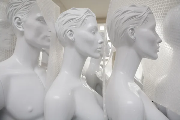 Freshly painted mannequins packed to be sent out — Stock Photo, Image