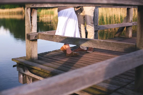 คู่ขาบนสะพาน — ภาพถ่ายสต็อก