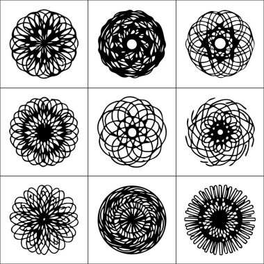 Altı detaylı siyah ve beyaz dairesel tasarım, çiçekli ve geometrik motifleri radyal simetri deseninde harmanlıyor.