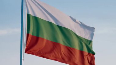 Bulgaristan Sofya Ulusal Bayrağı Sinemasal Gerçekçi Dalgalanan Mavi Gökyüzü