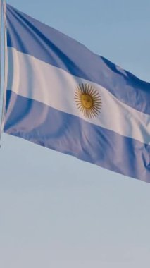Arjantin, Buenos Aires: Mavi Gökyüzüne Karşı Ulusal Sinema Dalgalanması