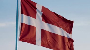 Danimarka, Kopenhag: Mavi Gökyüzüne Karşı Ulusal Sinema Bayrağı Dalgalanıyor