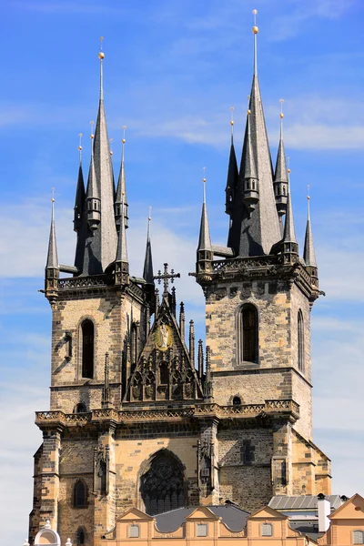 Igreja de Nossa Senhora diante de Tyn em Praga — Fotografia de Stock