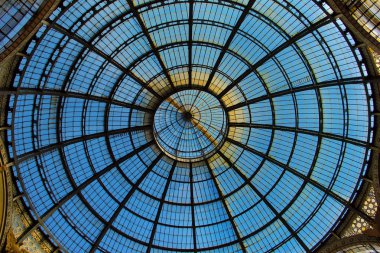Üst kubbe Galleria Vittorio Emanuele, Milano, İtalya