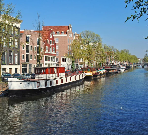 Paisaje Urbano Ámsterdam Canal Fluvial Barcos Paseo Marítimo — Foto de Stock