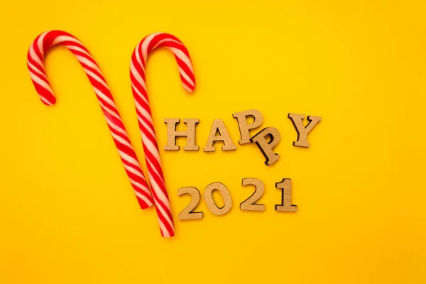 Coming Happy New Year 2021 Wooden Letters New Year Cap — Stock Photo, Image