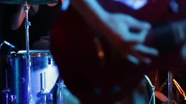 Batteur dans un groupe de rock — Video