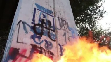 Yangın tükürme ateş yiyen,.