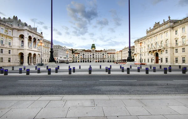 Piazza UNITA di Italia