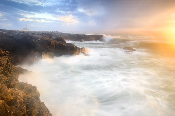 fırtınalı Atlantik Okyanusu