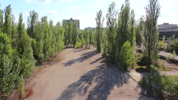 Pripyat. Kurchatov street. Copter. Flygfoto — Stockvideo
