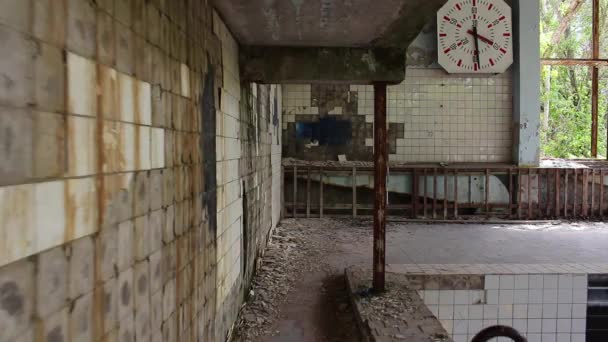 Pripyat. piscina 1. steadicam . — Vídeo de stock