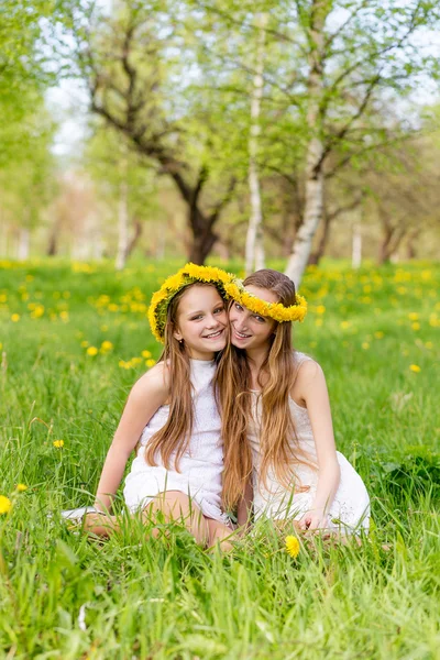 Retrato de niños felices —  Fotos de Stock