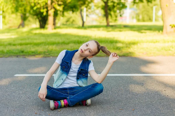 Ritratto della bella ragazza — Foto Stock