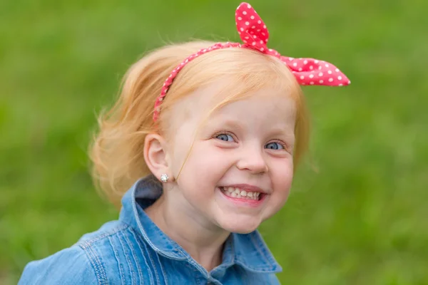 Portrait of a cute little pin-up girl — Stock Photo, Image