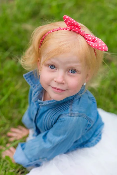 Portrait of a cute little pin-up girl — Stock Photo, Image