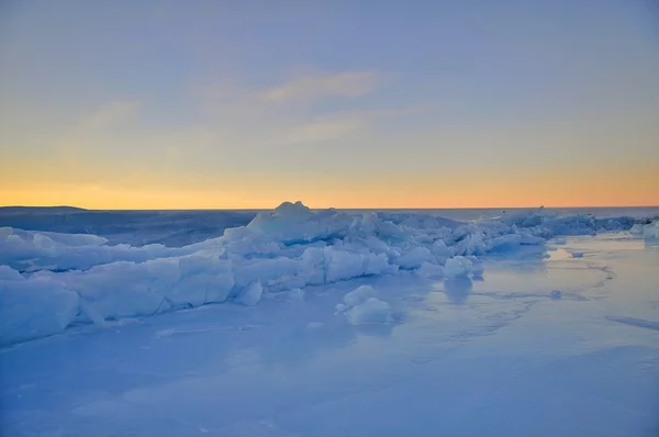Buz Schirmacher Oasis