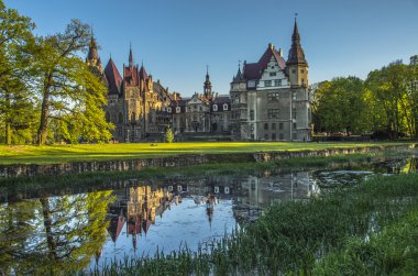 Şehir Moszna kalede