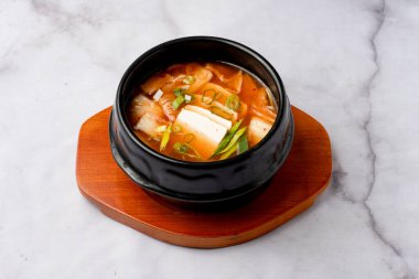 Kimchi Tofu Geleneksel Kore Çorbası
