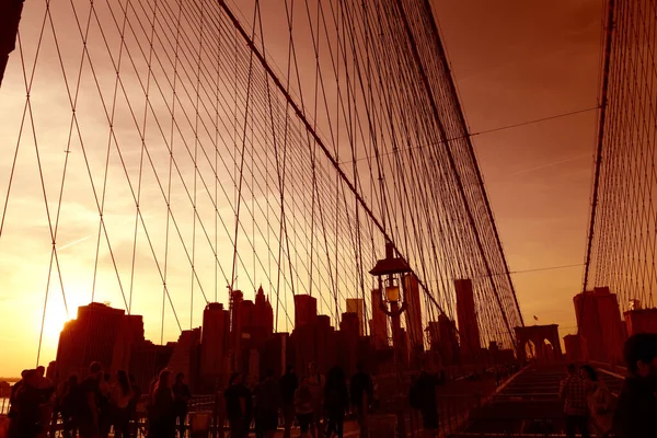 New York Usa Settembre 2018 Gente Ammira Tramonto Sul Ponte — Foto Stock