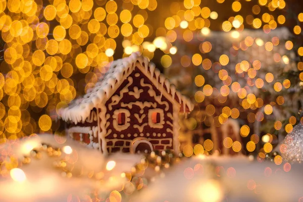 Ein Fabelhaftes Foto Mit Weihnachtlichem Neujahrsschmuck Aus Lebkuchenhütten Und Magischen — Stockfoto