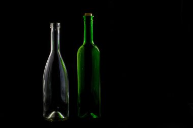 cam şişe, boş, orijinal, siyah arka plan üzerine