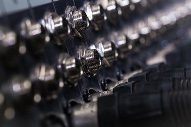 karıştırma konektörleri, Xlr çıkışı, giriş, lose-up