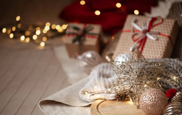 Χριστουγεννιάτικη Σύνθεση Φόντου Διακοσμητικού Αστεριού Γιρλάντα Κουτιά Δώρων Λεπτομέρειες Διακόσμησης — Φωτογραφία Αρχείου