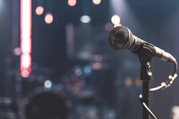 Close Microphone Concert Stage Beautiful Lighting — Stock Photo, Image