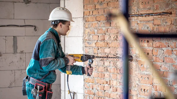 Handyman Process Drilling Wall Perforator — Stock Photo, Image