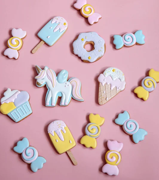 Flat Lay Composition Bright Glazed Gingerbread Cookies Pink Background — Stock Photo, Image