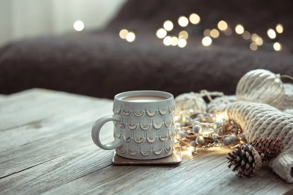 Sfondo Natale Con Una Bella Tazza Dettagli Decorativi Uno Sfondo — Foto Stock