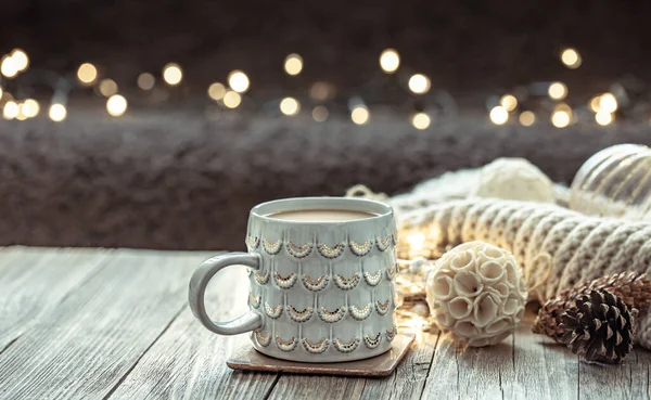 Gemütliche Weihnachten Hintergrund Mit Einer Schönen Tasse Und Dekordetails Auf — Stockfoto