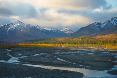 sabah ışık ve gölge denali Milli Parkı
