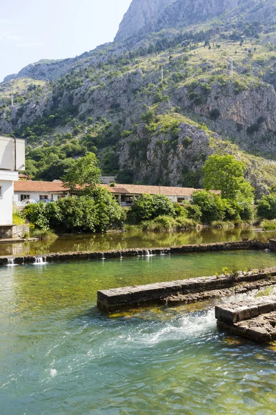 güneşli Karadağ - Güney Avrupa'da bir ülkede