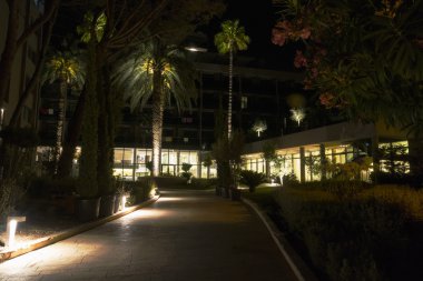 güneşli Karadağ - Güney Avrupa'da bir ülkede