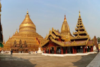 Shwezigon, Bagan, Myanmar.