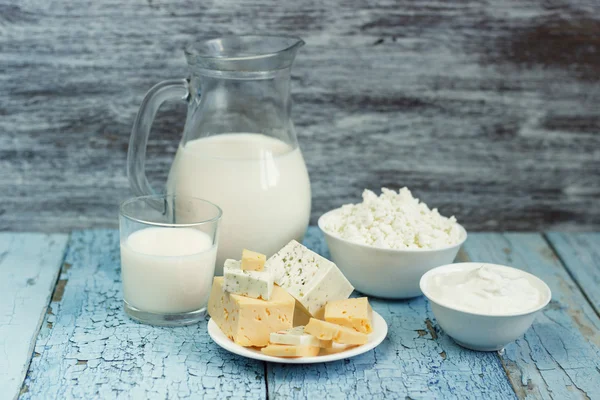 Conjunto de diferentes productos lácteos —  Fotos de Stock