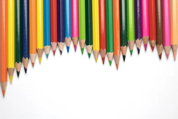 Crayons de couleur et fond blanc — Photo