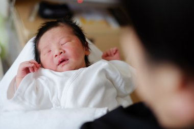 Japonya'da yeni doğan bebek