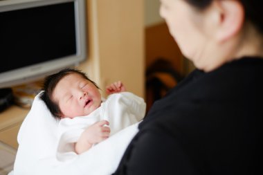 Japonya'da yeni doğan bebek