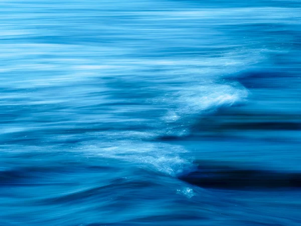 流动的波浪 — 图库照片