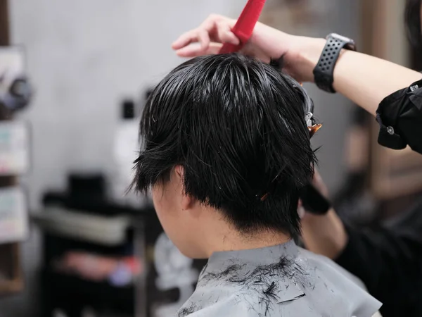 Man Cutting Hair Japan — Stock Photo, Image