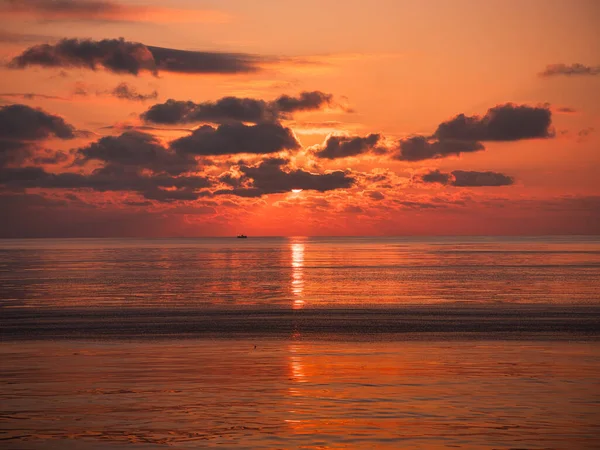 Солнце Море Рано Утром — стоковое фото