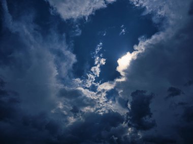 Yazın fırtınalı hava Hokkaido