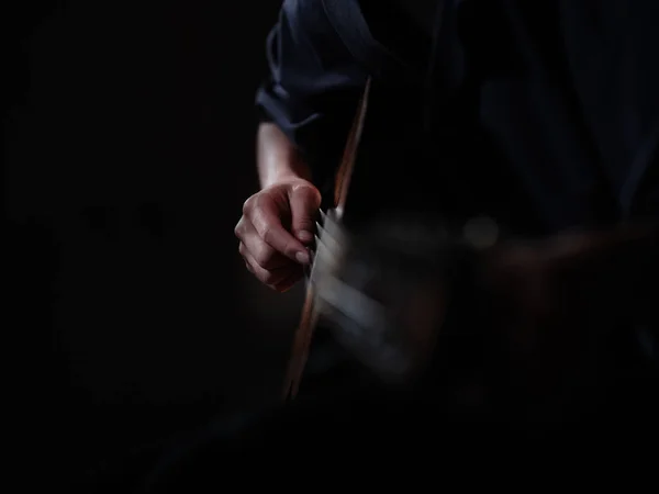 Bir Gitaristin Elleri — Stok fotoğraf