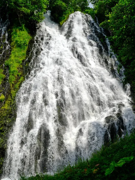 Водопад Камуйвакка Ширетоко Хоккайдо — стоковое фото