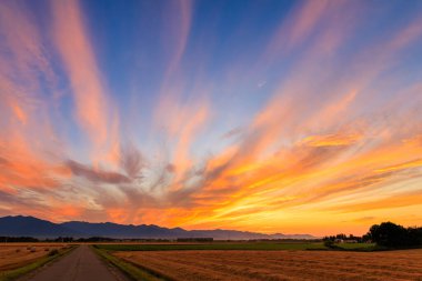 Yaz Hokkaido 'da günbatımı manzarası