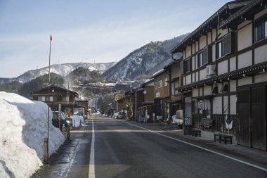Shirakawago, Japonya kışı.