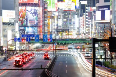 Tokyo shinjuku şehir manzarası geceleri 